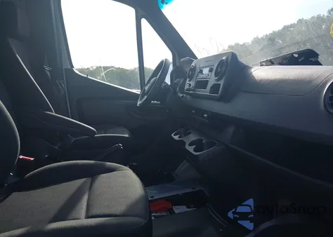 2021 Mercedes-Benz Sprinter 2500 High Roof I4 из США, поврежденный, VIN W1Y40CHY3MT057838